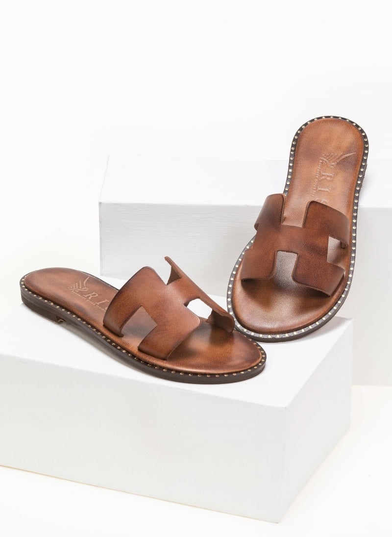 Σανδάλια δερμάτινα με ανοίγματα Iris Sandals