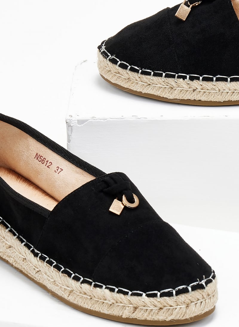 Εσπαντρίγιες suede με μεταλλικά charms