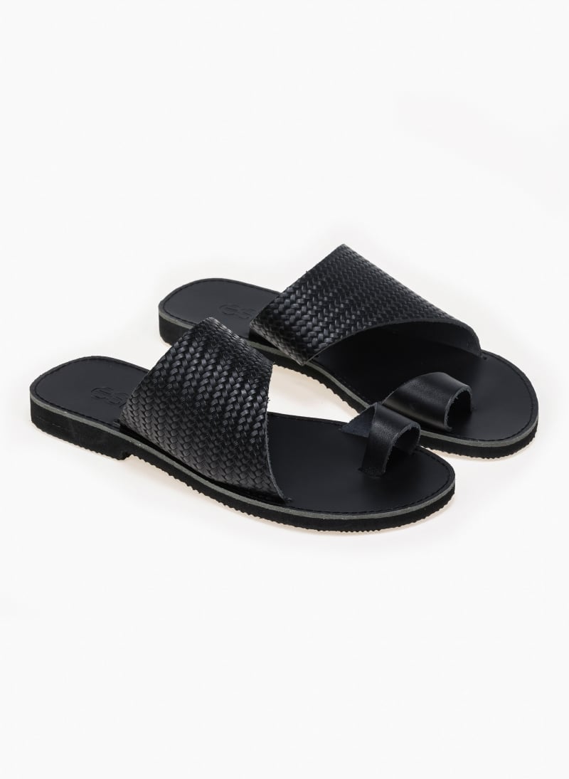 Σανδάλια δερμάτινα με pattern ψάθα estil