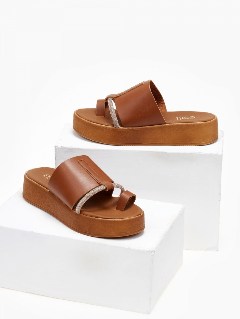 Flatfforms σανδάλια με στρας Estil