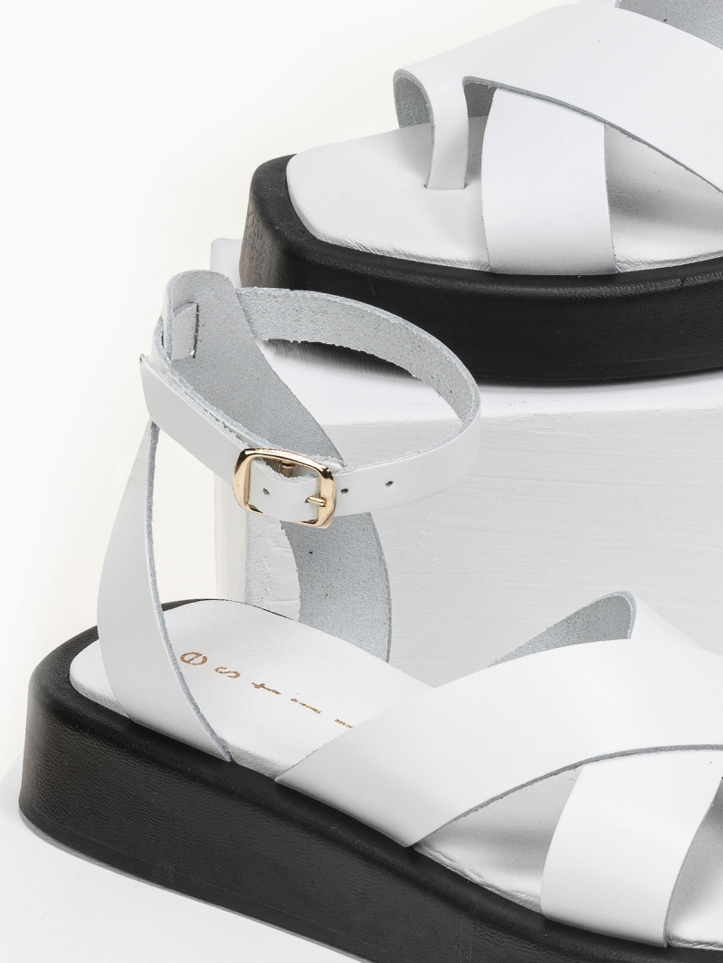 Σανδάλια flatforms με μπαρέτα tfp