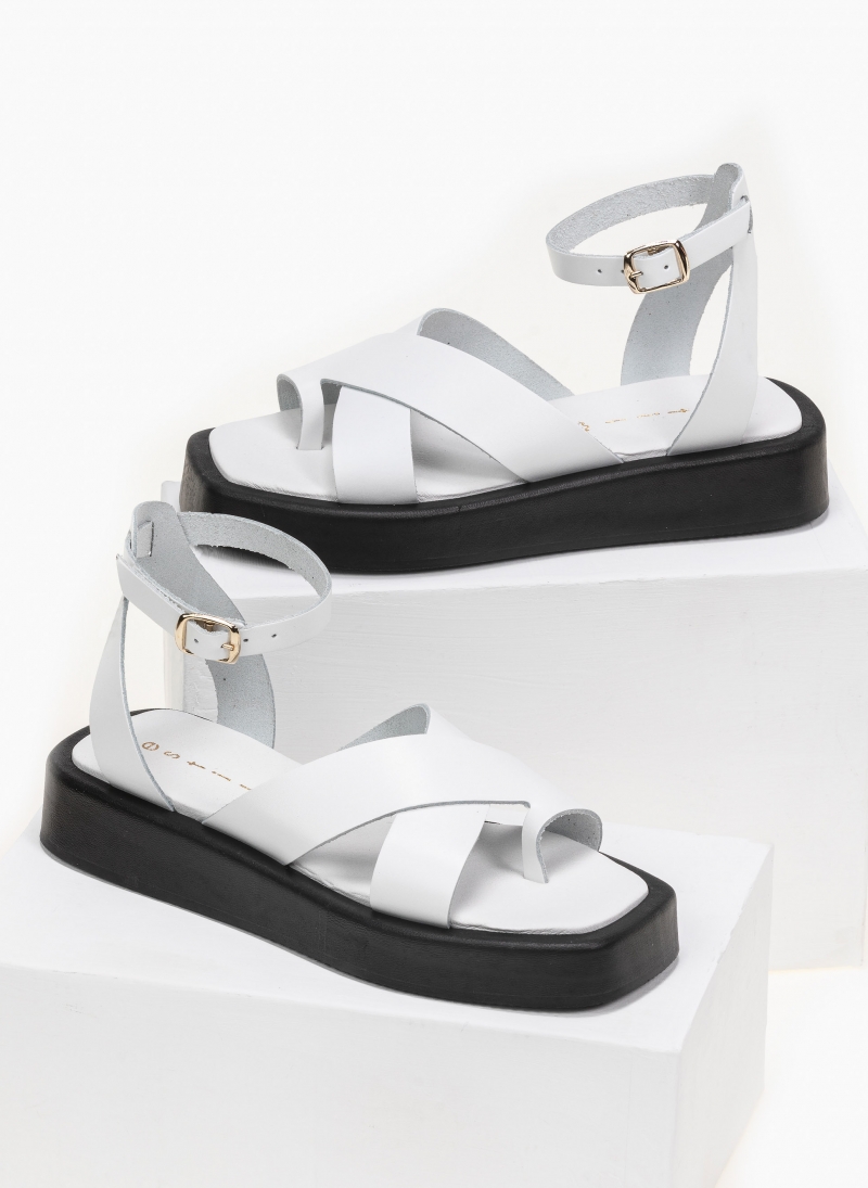 Σανδάλια flatforms με μπαρέτα tfp