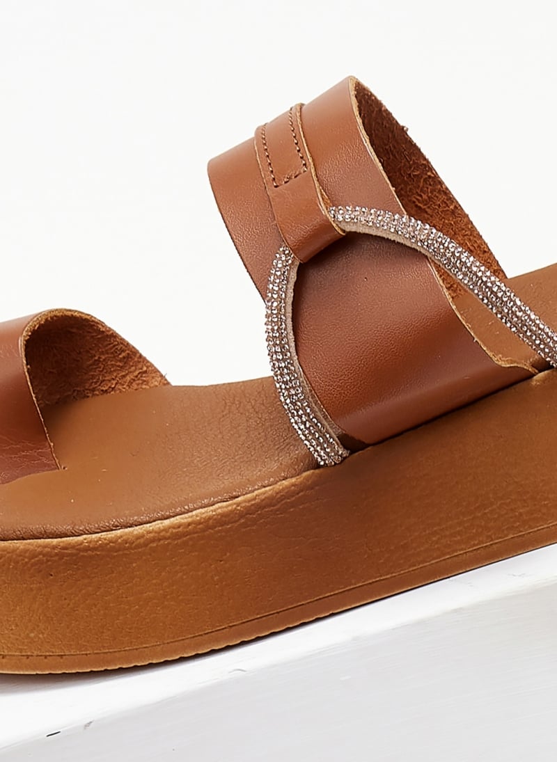 Flatform σανδάλια με στρας Estil
