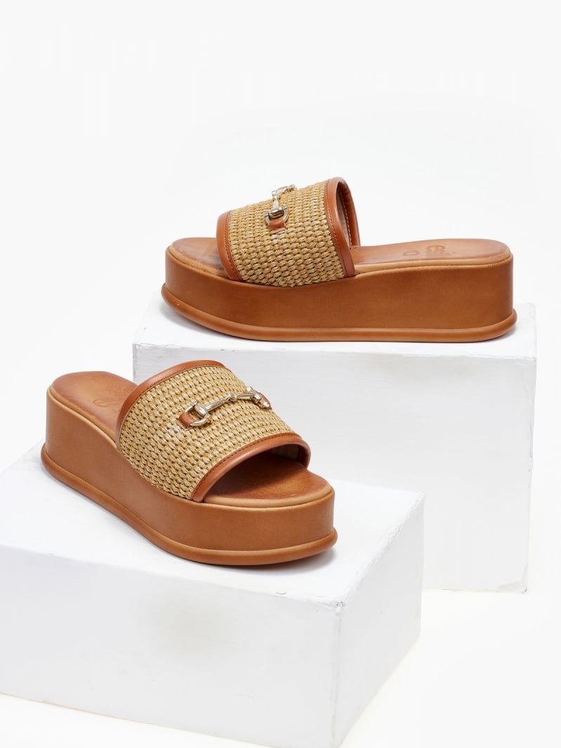 Flatforms δερμάτινα με ψάθινη φάσα Estil