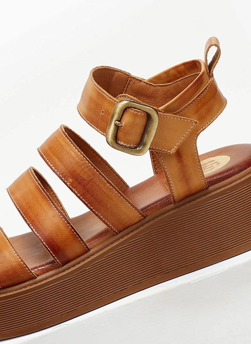 Flatforms σανδάλια με μπαρέτα TFP
