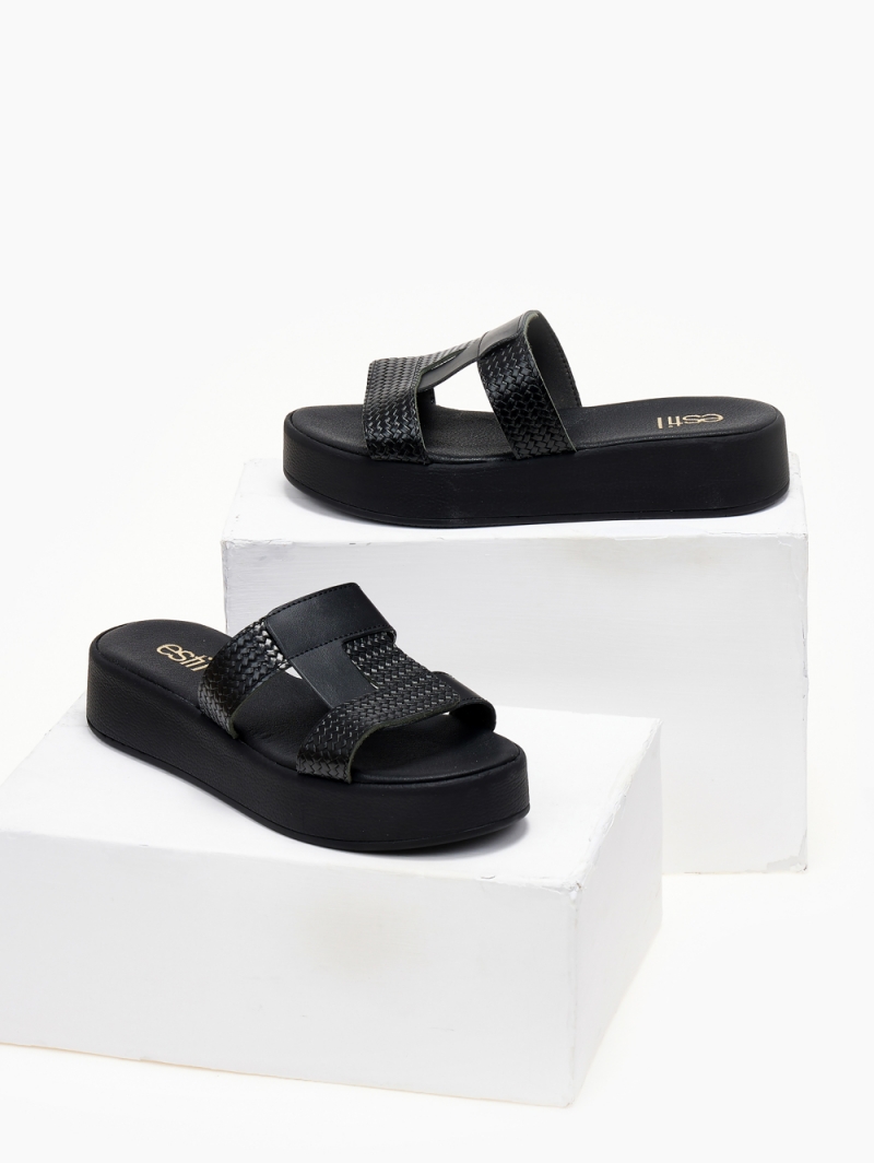 Flatforms σανδάλια με pattern ψάθα Estil