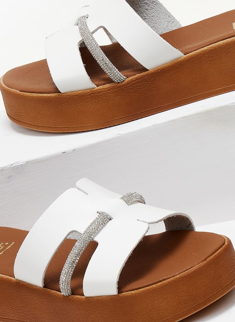 Flatforms σανδάλια με περαστό στρας λουράκι Estil
