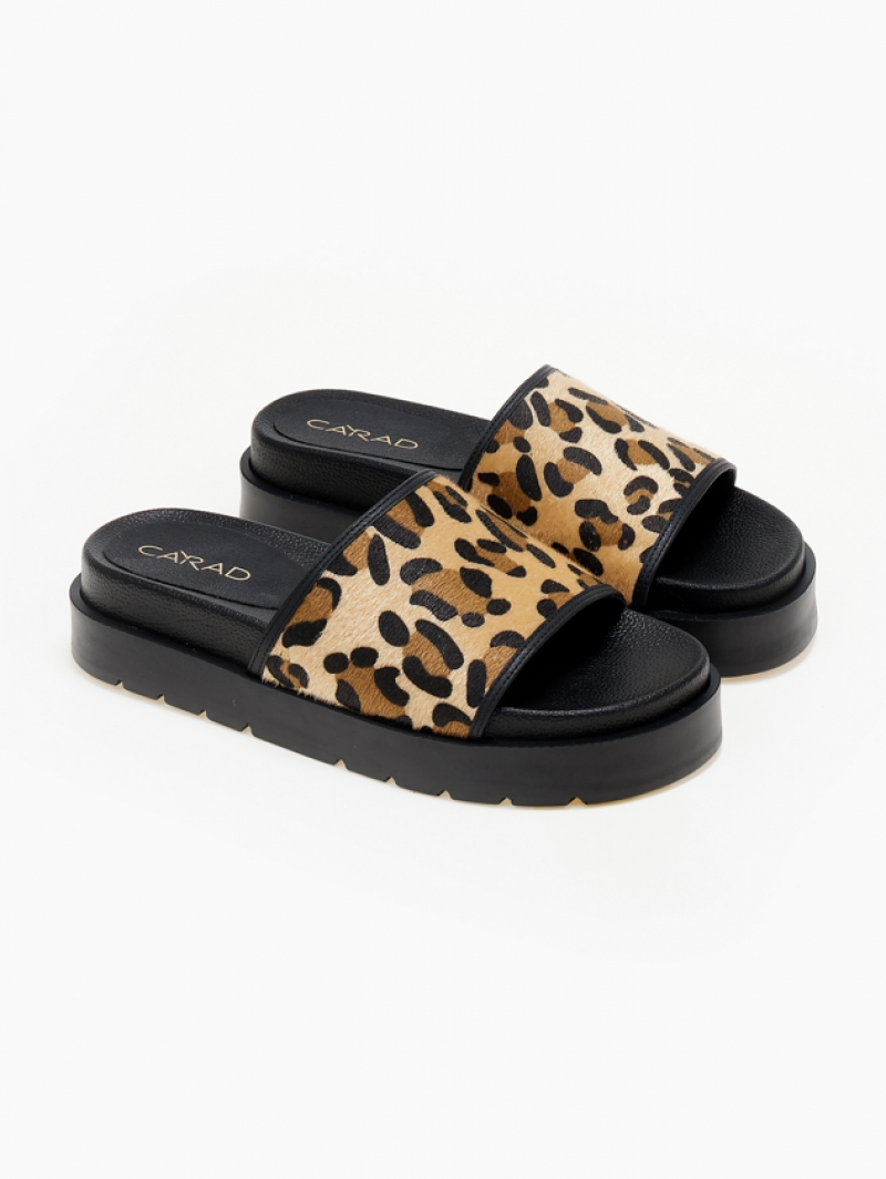 Flatforms σανδάλια με print