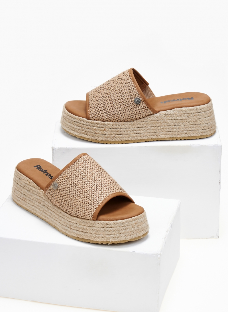 Flatforms σανδάλια με ψάθα και σχοινί Refresh 17175301