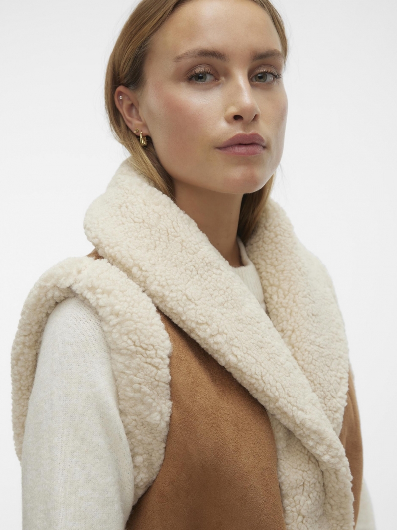 Γιλέκο αμάνικο με επένδυση Vero Moda10298721