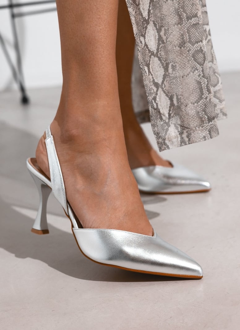 Γόβες μυτερές slingback TFP