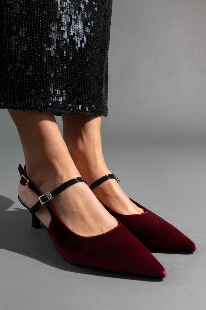 Γόβες μυτερές slingback από ύφασμα velvet TFP
