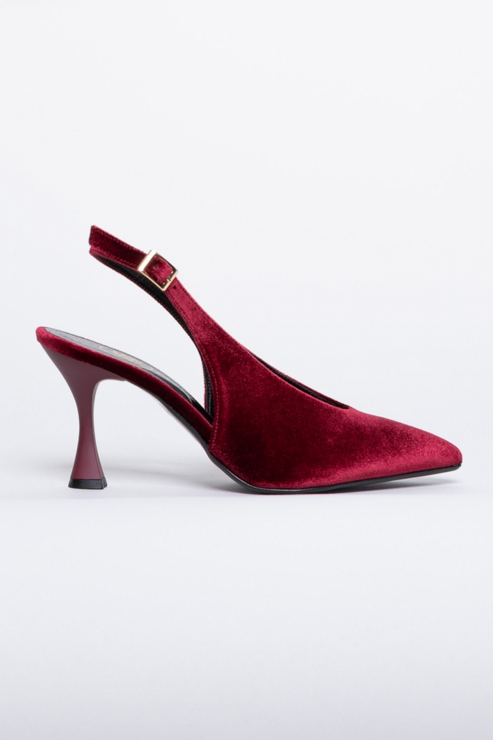 Γόβες μυτερές slingback από velvet ύφασμα TFP