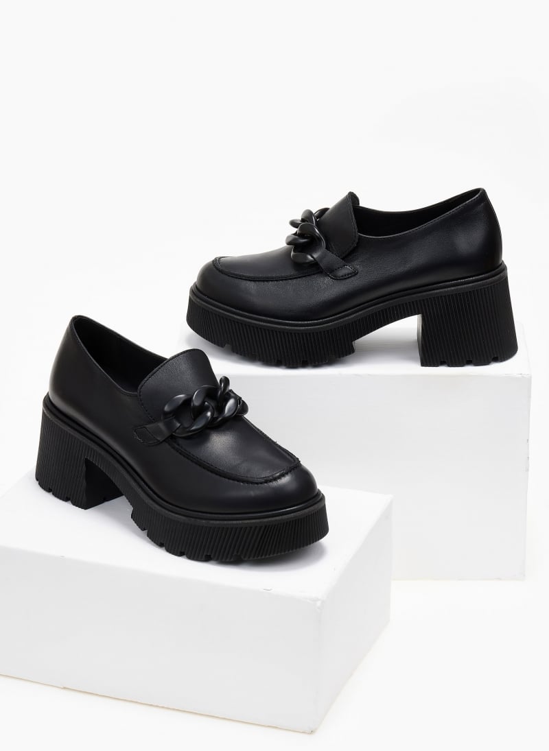 Loafers δερμάτινα chunky με αλυσίδα Ragazza 0596