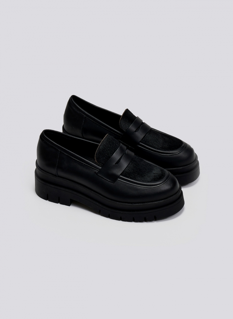 Loafers δερμάτινα με ponyskin TFP