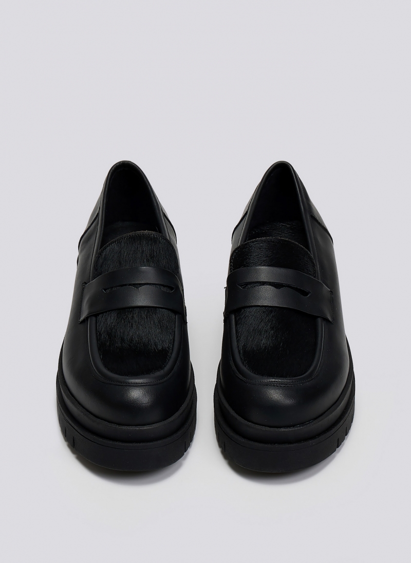 Loafers δερμάτινα με ponyskin TFP