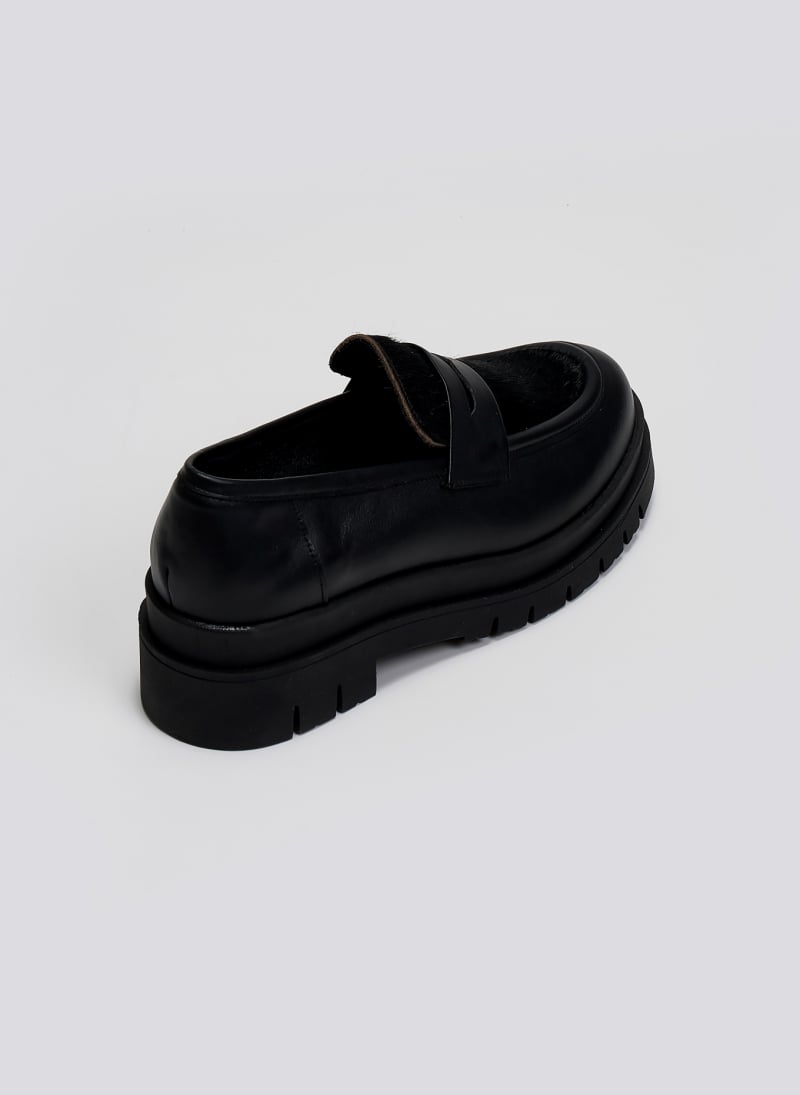 Loafers δερμάτινα με ponyskin TFP