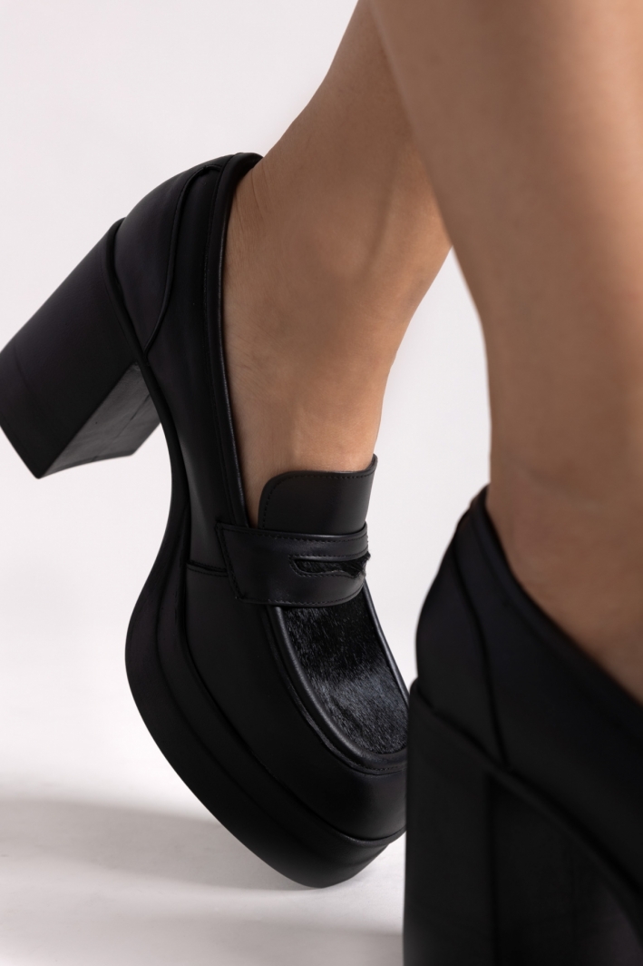 Loafers δερμάτινα με τακούνι TFP