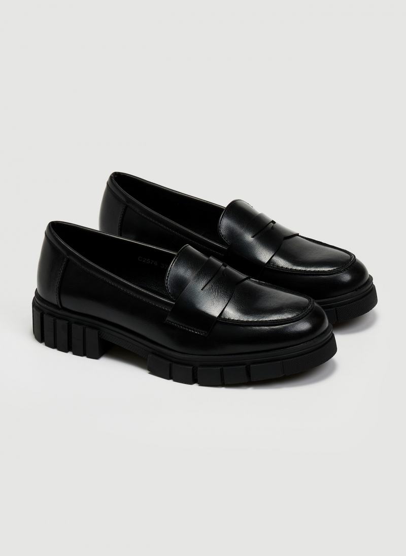 Loafers με chunky σόλα