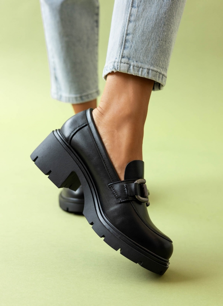 Loafers με chunky σόλα Xti 143105