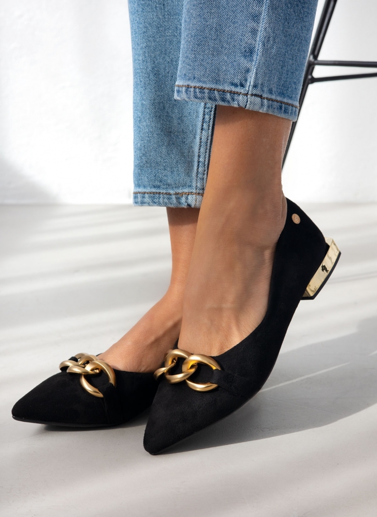 Μπαλαρίνες suede με αλυσίδα Xti 142000