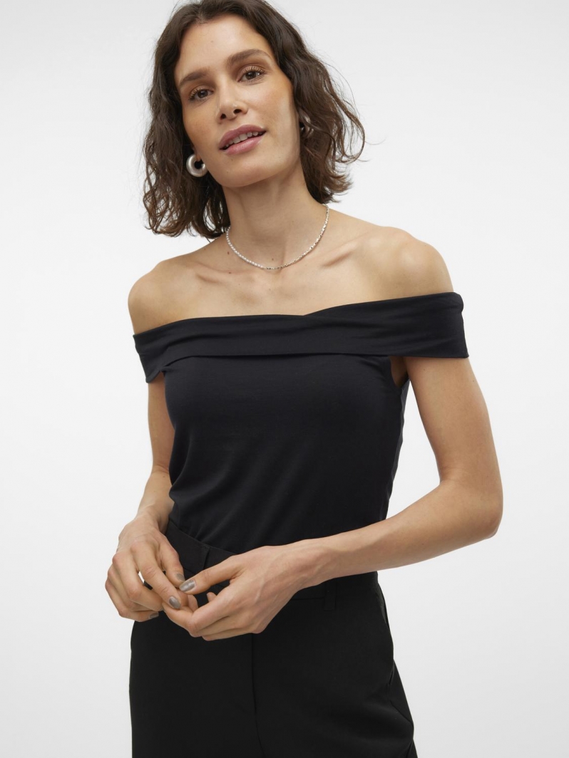 Μπλούζα με ανοιχτούς ώμους AWARE by Vero Moda 10307367