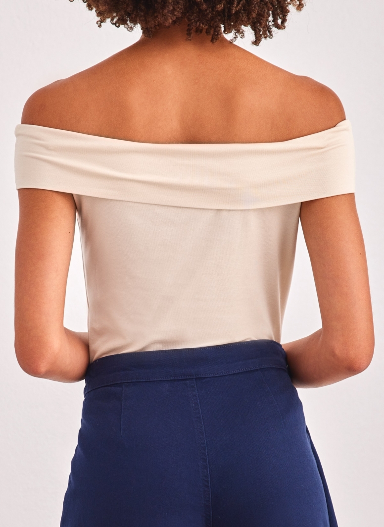 Μπλούζα με ανοιχτούς ώμους AWARE by Vero Moda 10307367