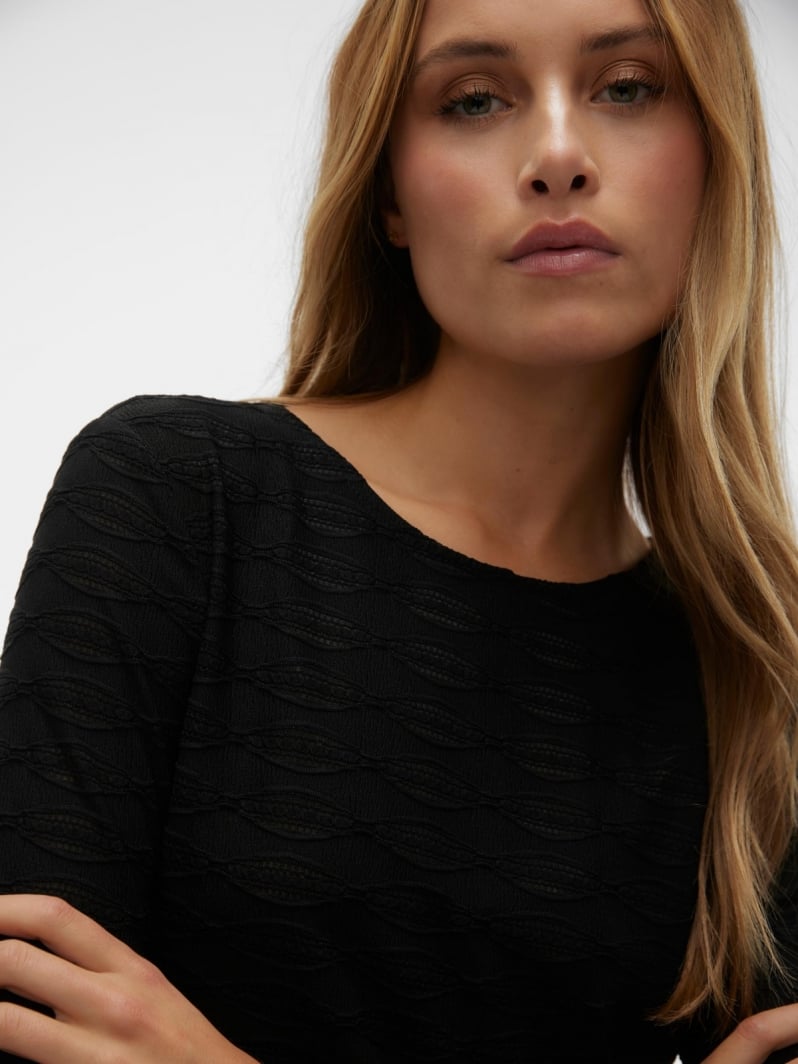 Μπλουζάκι με διάτρητο σχέδιο Vero Moda 10309749