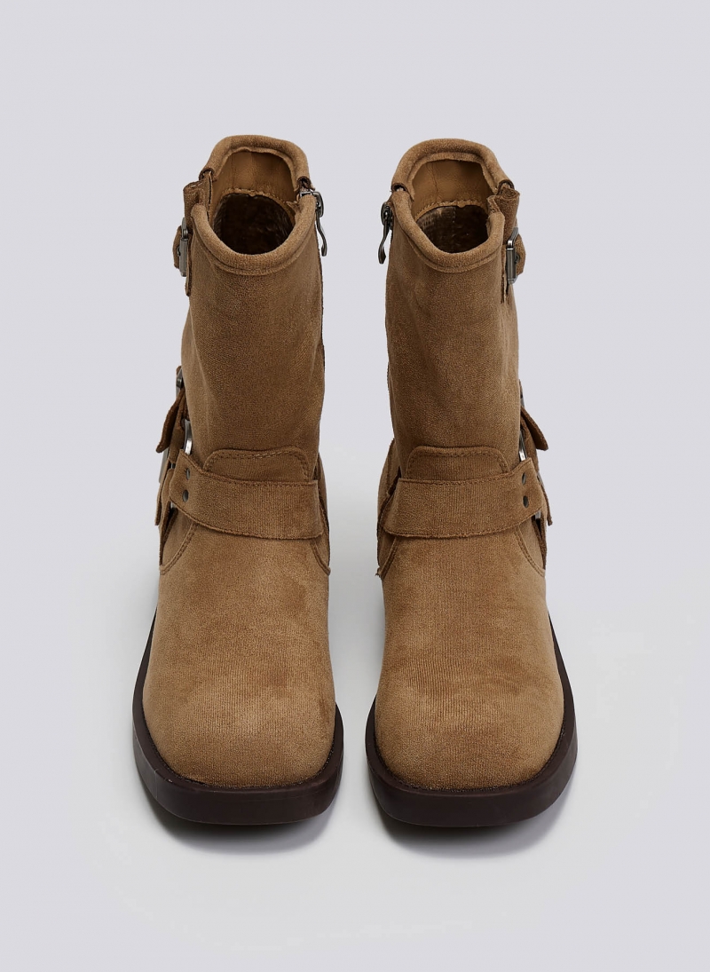 Μποτάκια biker suede με κρίκο