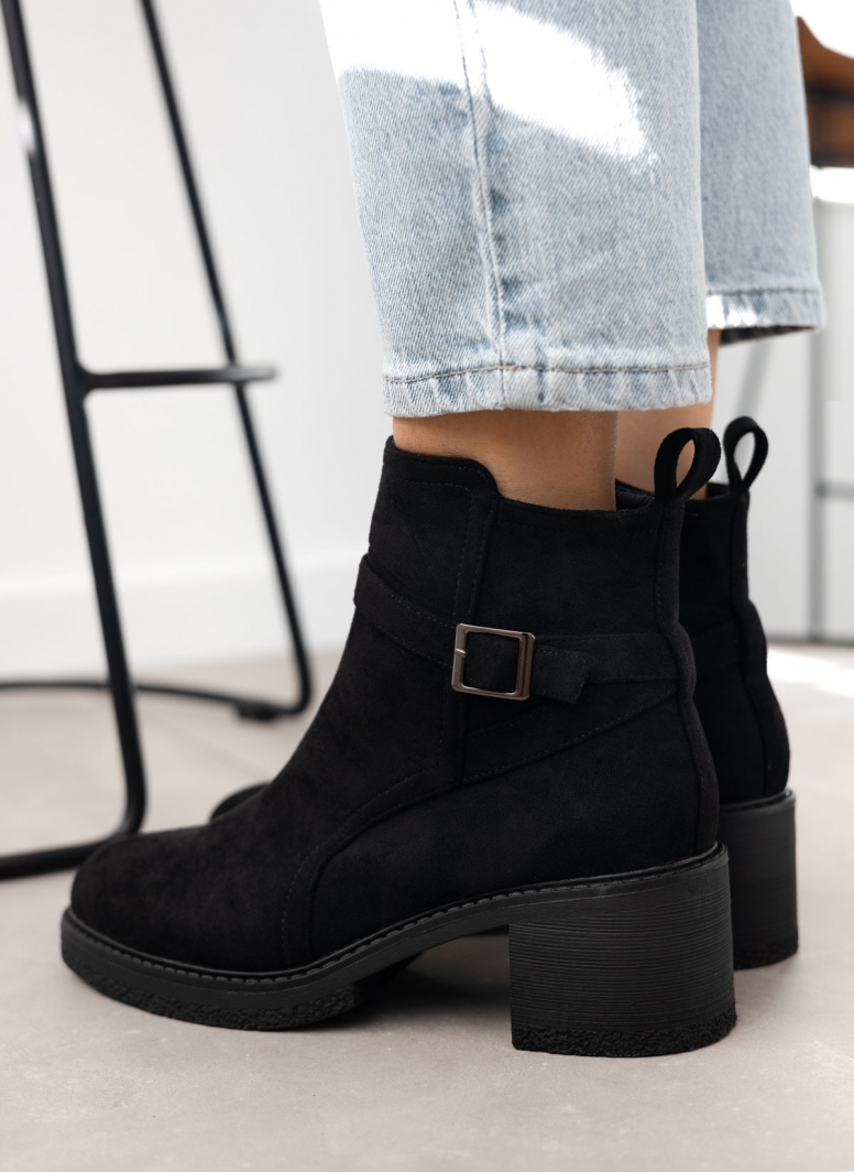 Μποτάκια casual suede με ζωνάκι