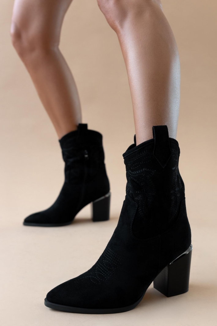 Μποτάκια cowboy suede με ραφές