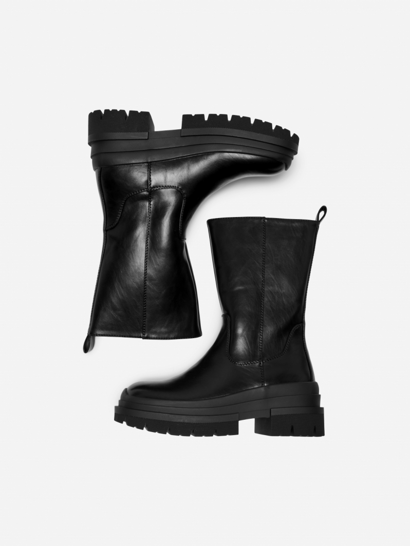 Μποτάκια με chunky σόλα ONLY 15329822