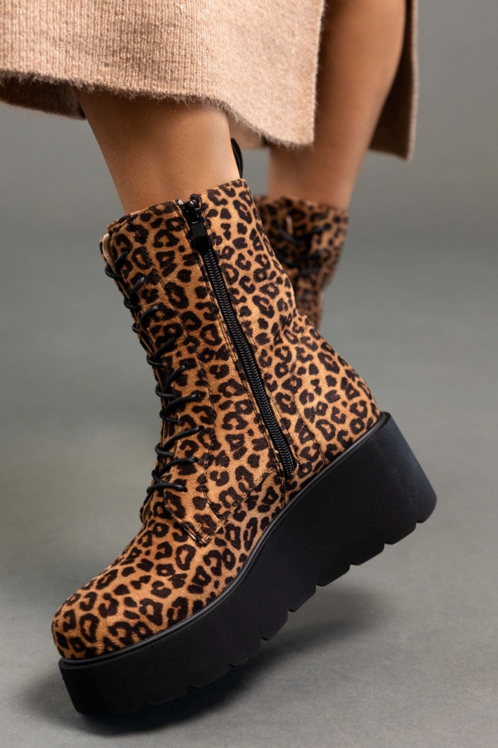 Μποτάκια platforms suede με print ERYNN
