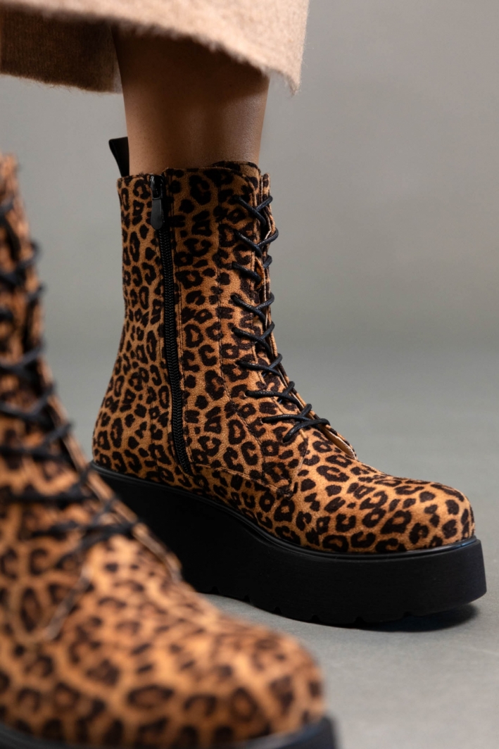 Μποτάκια platforms suede με print ERYNN