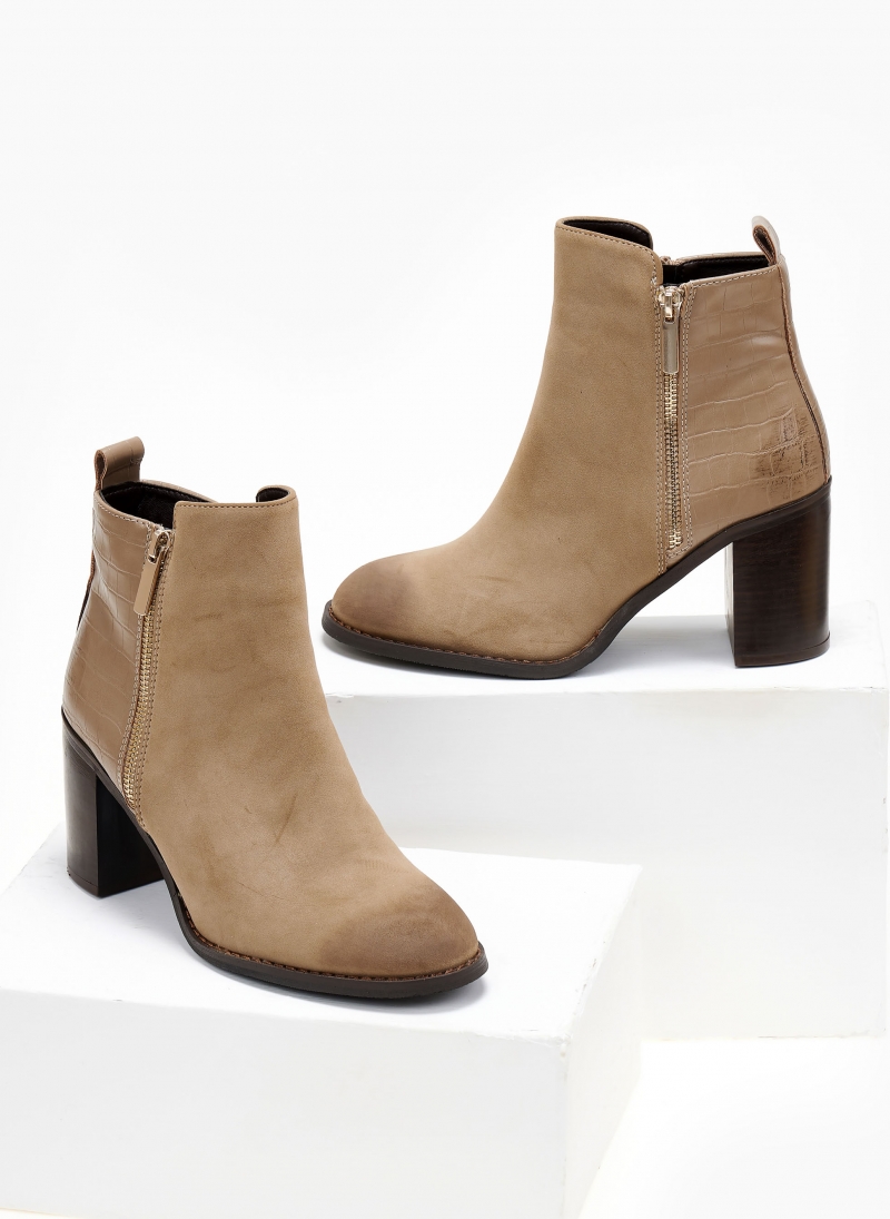 Μποτάκια suede με ανάγλυφο pattern Erynn