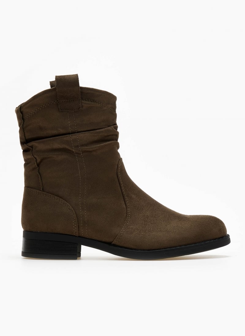 Μποτάκια suede με σούρα