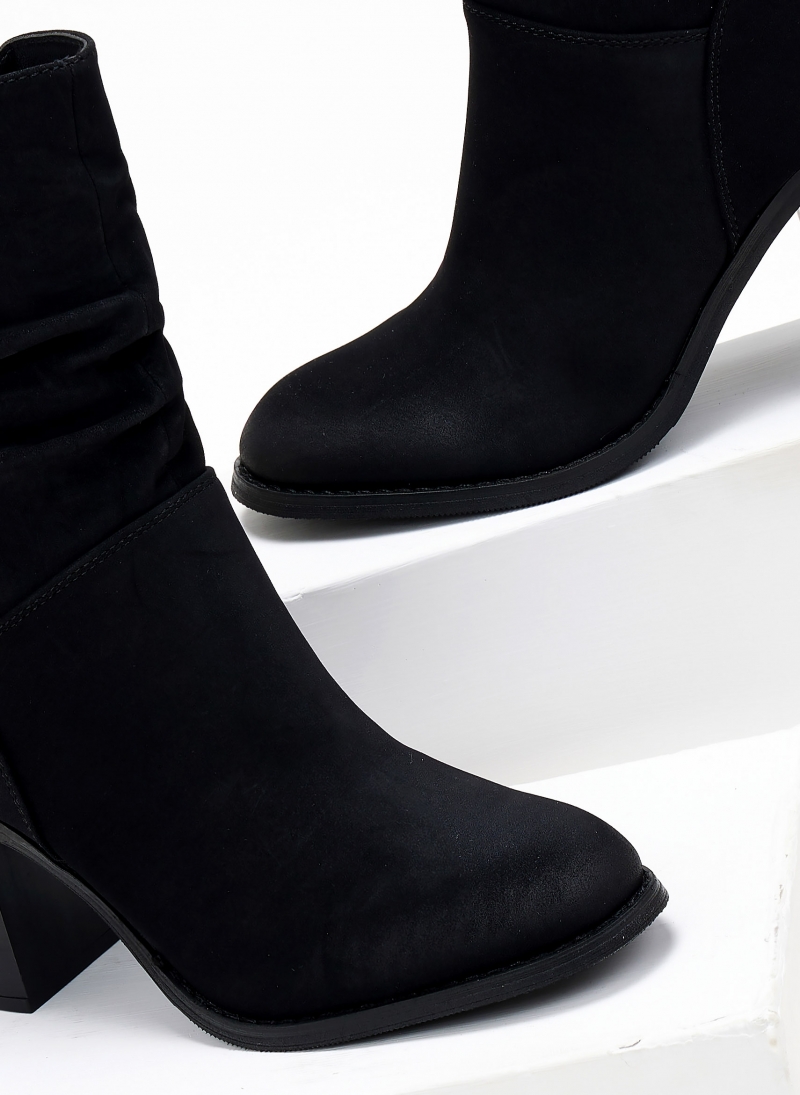 Μποτάκια suede με σούρα Erynn