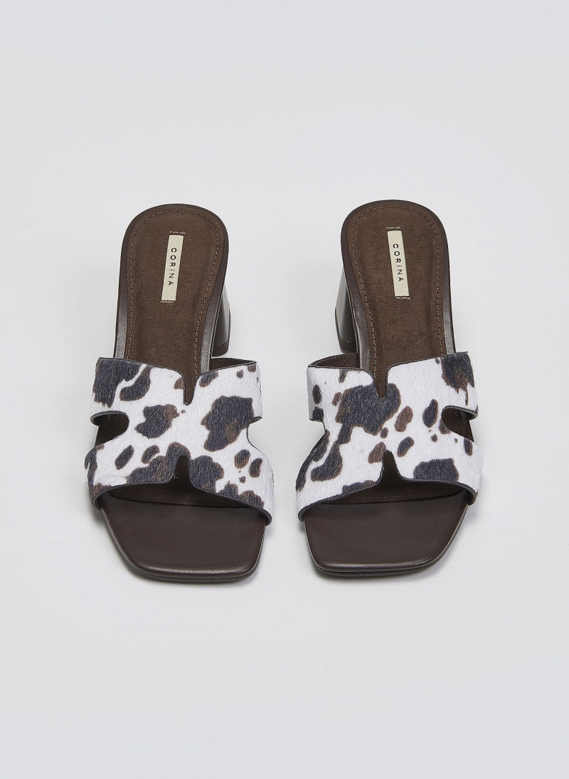 Mules ανοιχτά με print Corina
