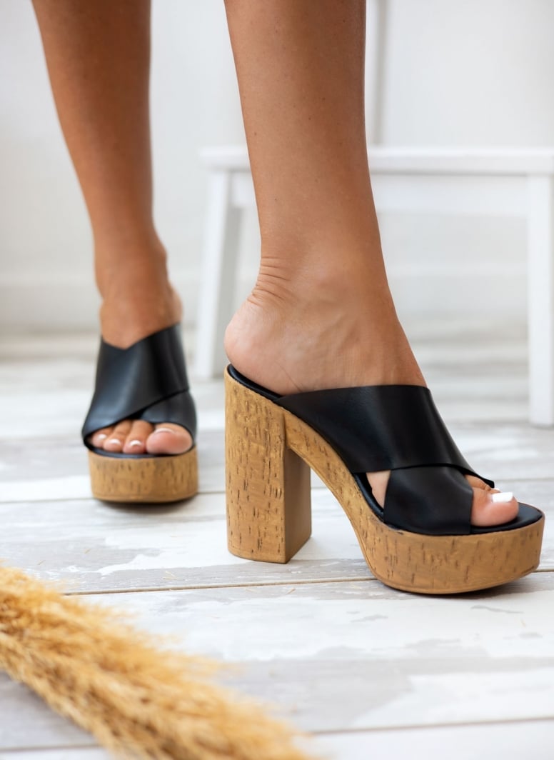 Mules crossover δερμάτινα με φελλό