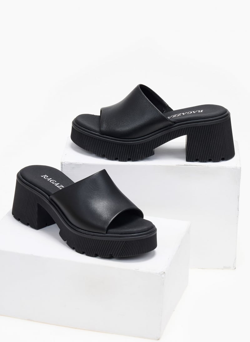 Mules δερμάτινα με chunky σόλα Ragazza 01243