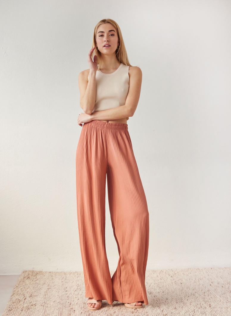 Παντελόνα wide leg πλισέ