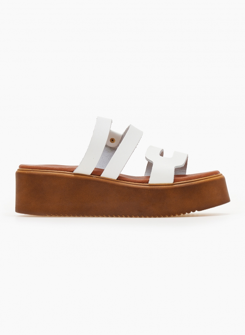 Σανδάλια flatforms δερμάτινα με ανοίγματα estil