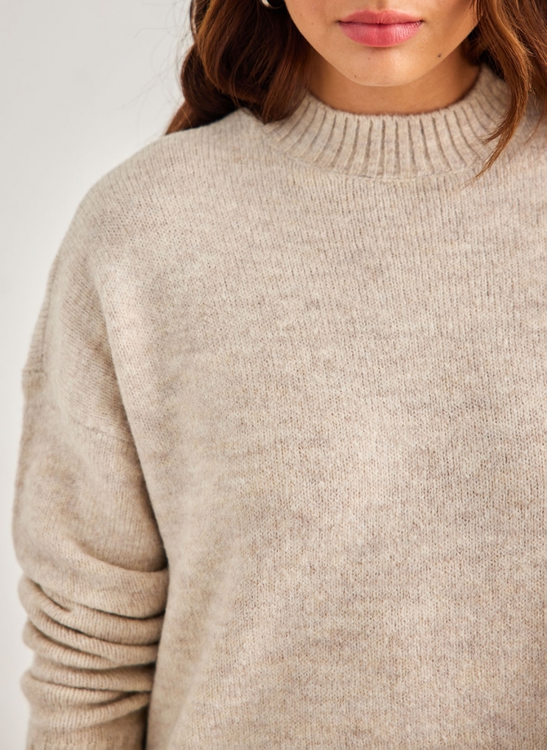 Πλεκτό πουλόβερ ασύμμετρο Vero Moda 10269229