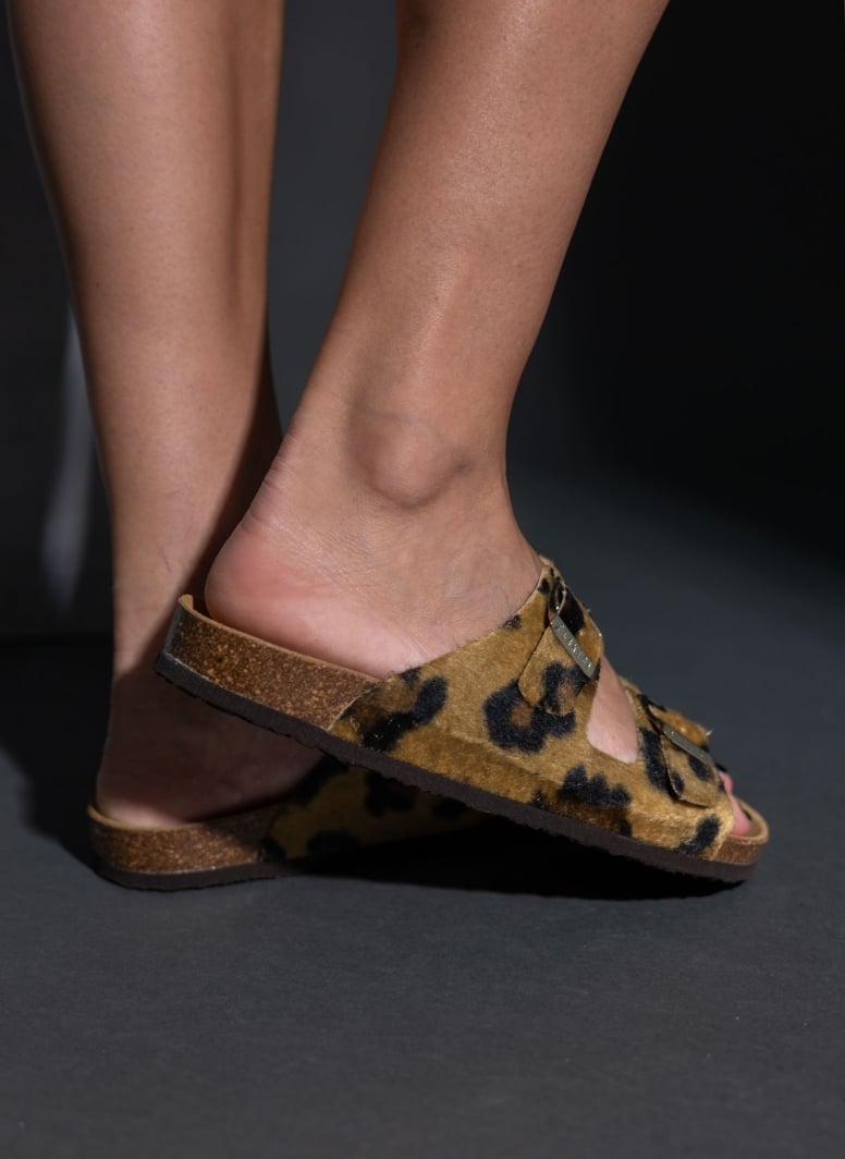 Σανδάλια ανατομικά από συνθετικό ponyskin Plakton 180010
