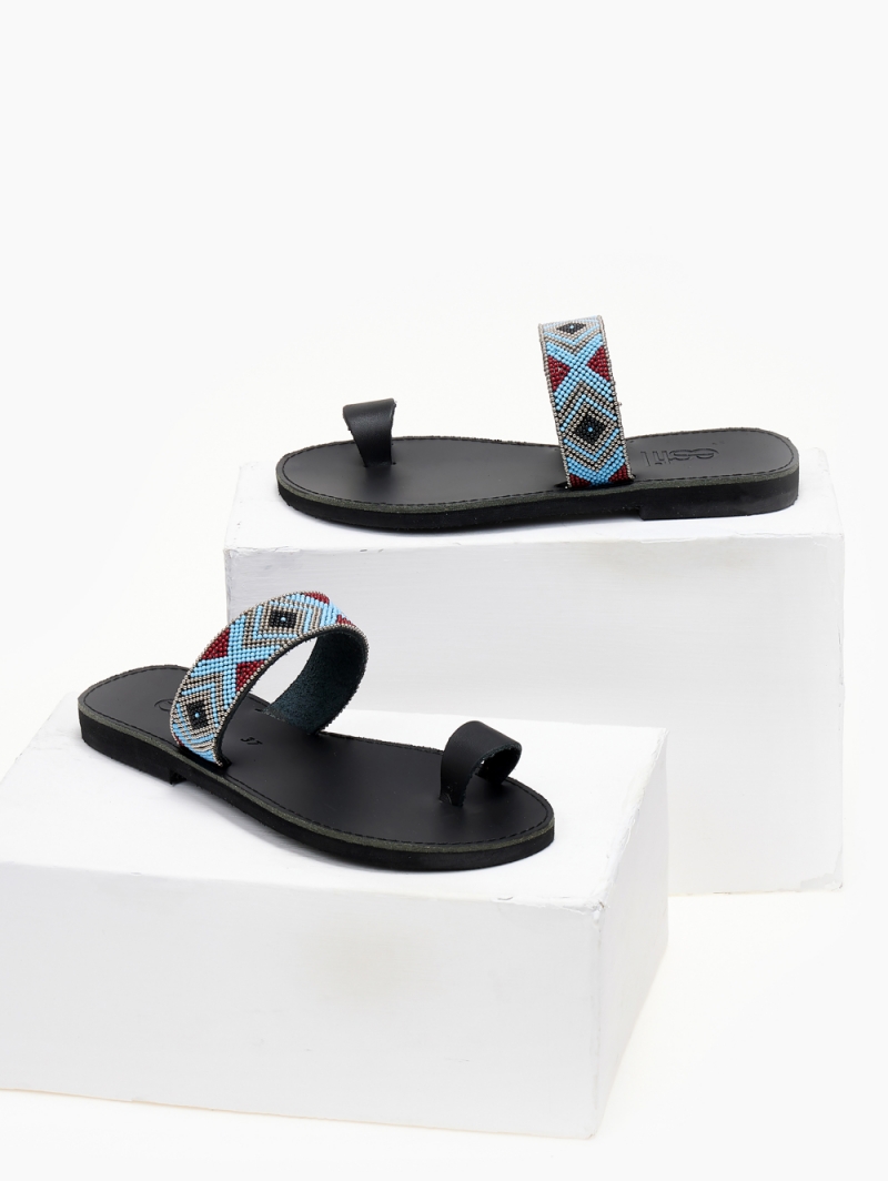 Σανδάλια δερμάτινα boho με χάντρες Estil