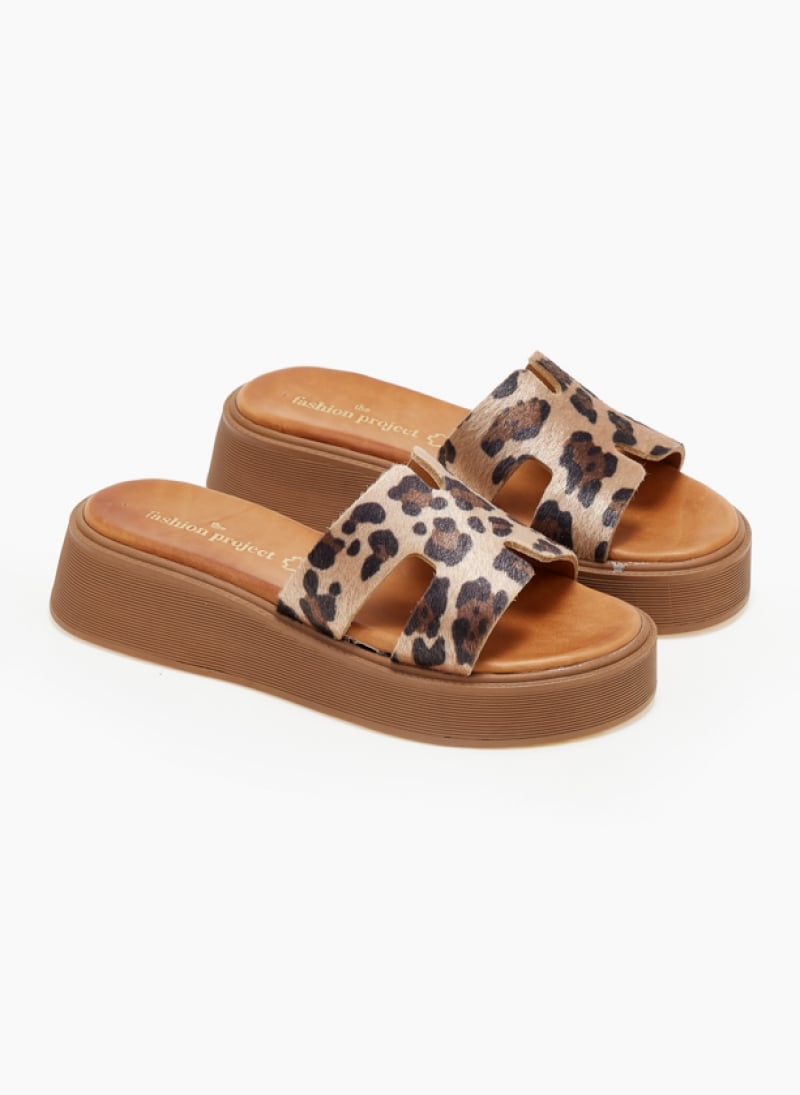 Σανδάλια δερμάτινα flatforms με print TFP