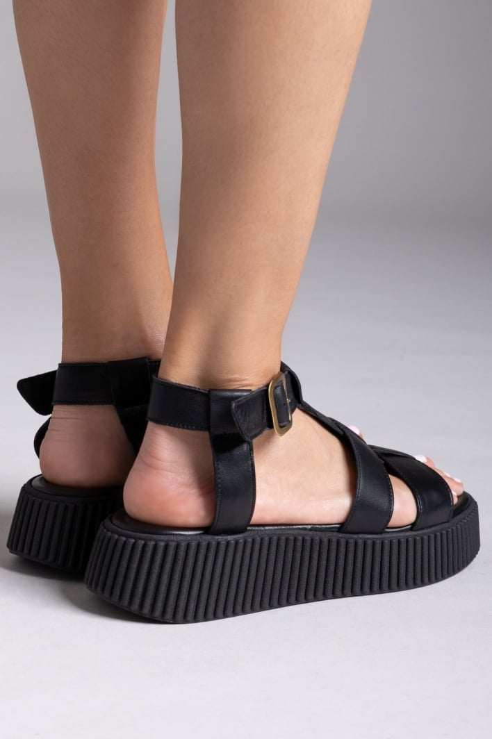 Σανδάλια δερμάτινα flatforms με τοκά TFP