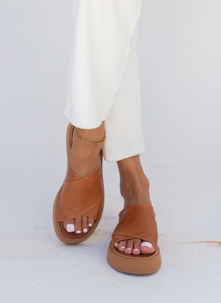 Σανδάλια flatforms δερμάτινα crossover Iris Sandals