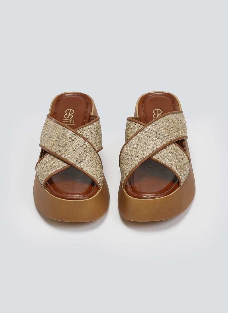 Σανδάλια flatforms crossover με ψάθα Estil