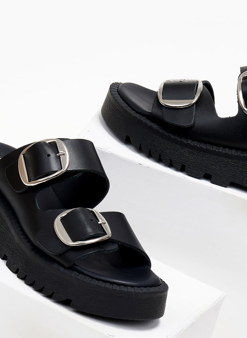 Σανδάλια flatforms δερμάτινα με διπλή φάσα TFP
